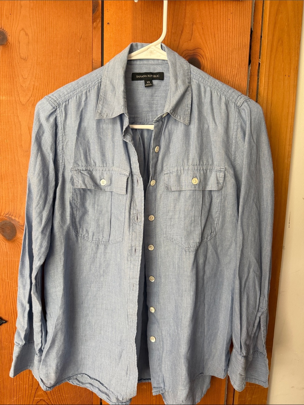 Banana Republic Blue Chambray Button-Front Shirt